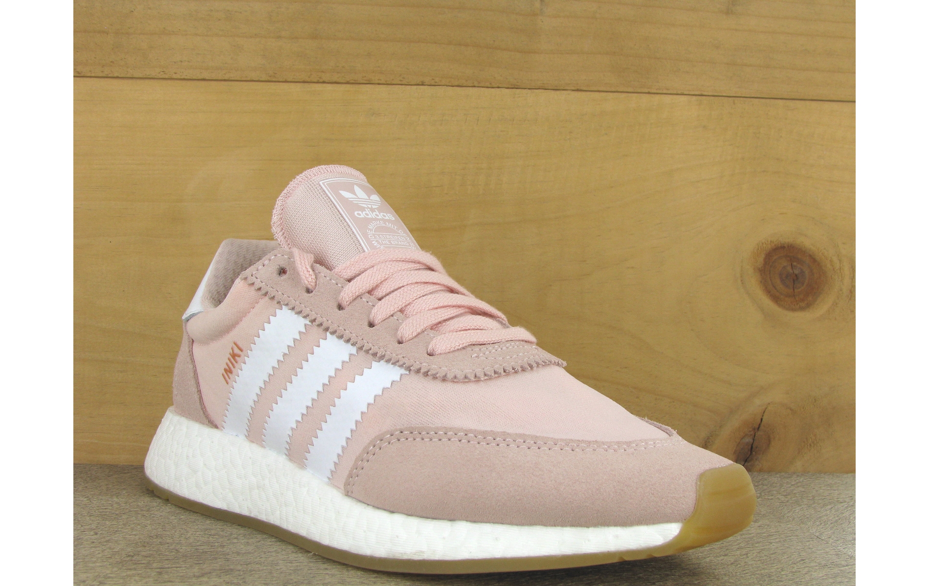 Adidas hot sale iniki rose